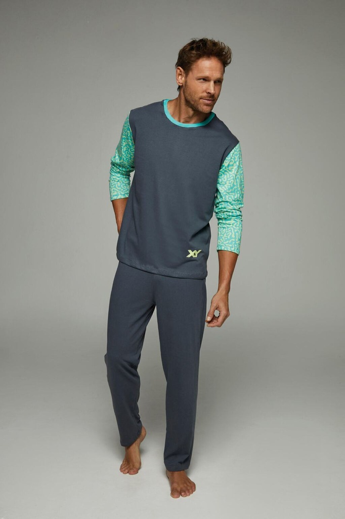   INV. PIJAMA LISO CON MANGAS ESTAMPADAS